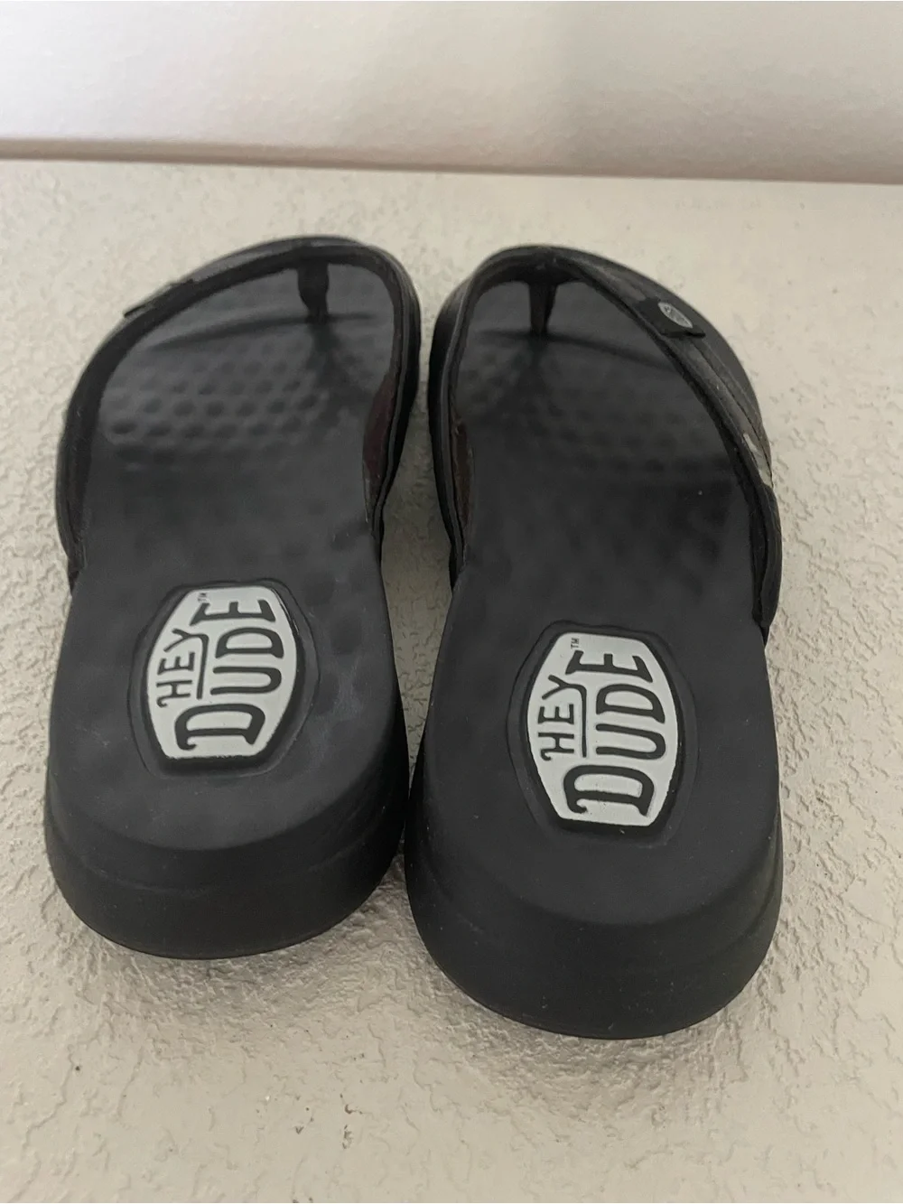 HEY DUDE Myers Flip Sandals Mens 12 Black